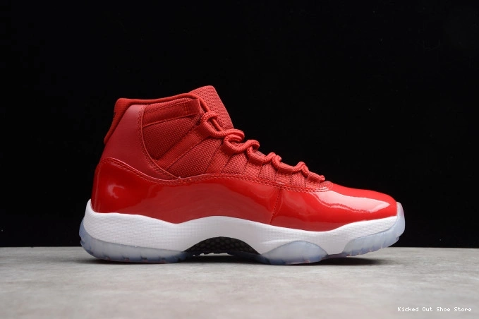 Kick Theory Air RetroGym Red Jordan 378037-623 11 0818